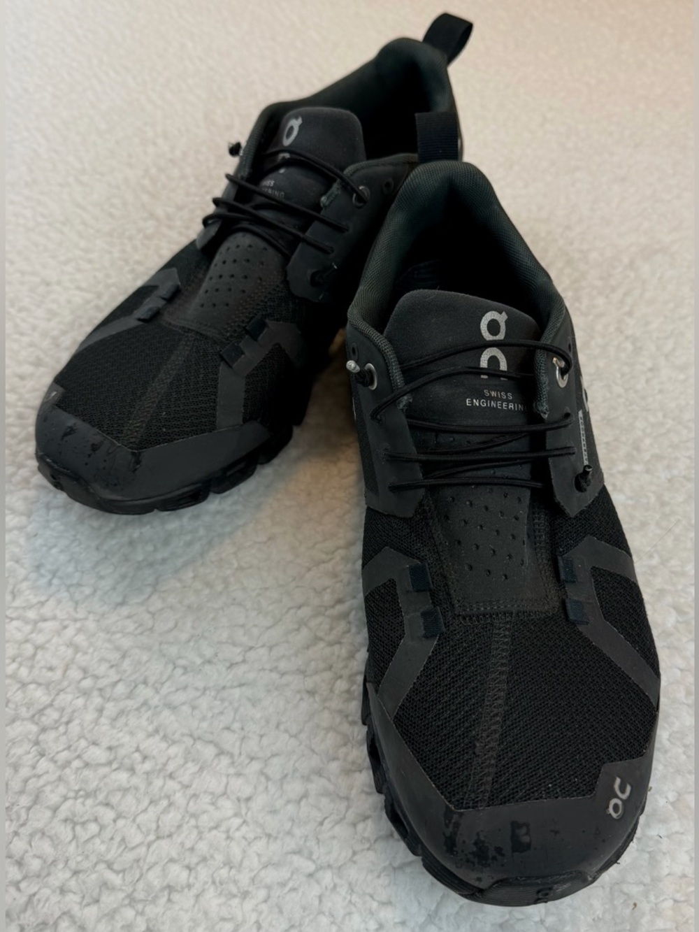 ON RUNNING • Black Waterproof Athletic Shoes, 9 - Picture 12 of 12